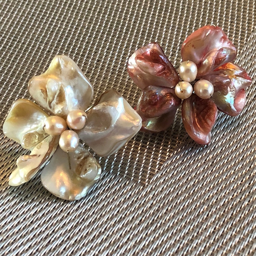 Flower Rings. A Pair.